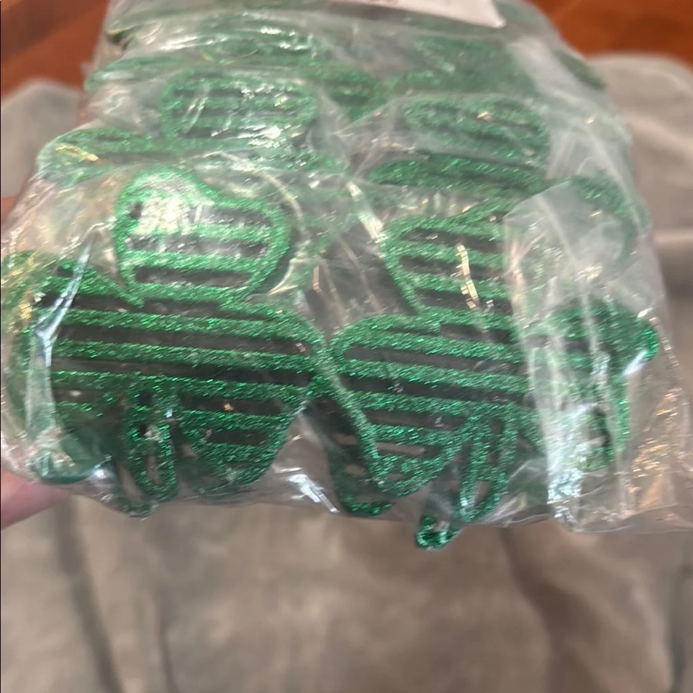 Green Glitter shamrock glasses - set/24